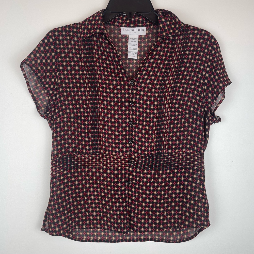 Sag Harbor Petite 6P Black Red Geometric Print Button Front Blouse